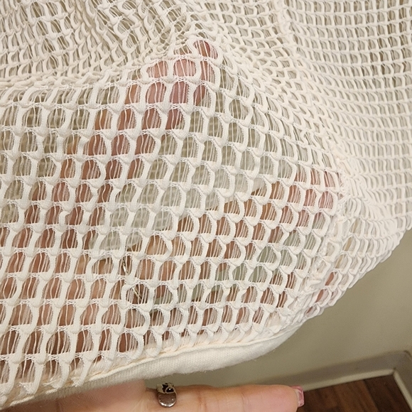 Um Gee Ivory Fishnet High Low boho top size L - Picture 2 of 9